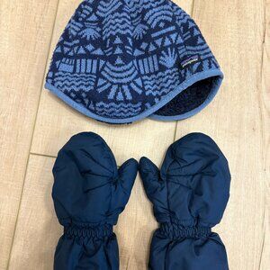 Patagonia Baby Puff Mittens and Patagonia Baby Reversible Beanie (sold together)